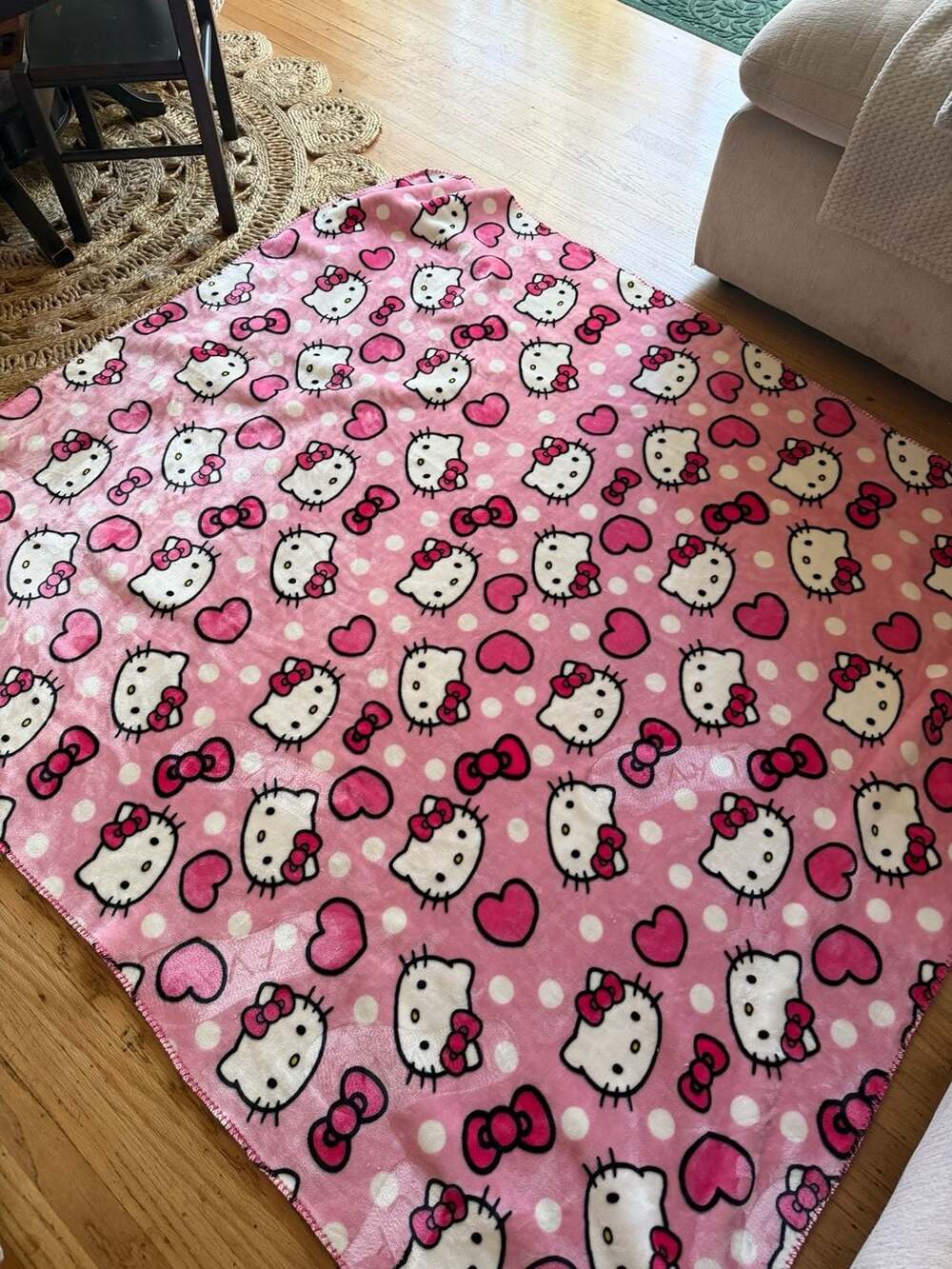 Hello Kitty Sanrio Northwest Plush Throw Blanket Pink Hearts Bows 60x67